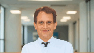 Gunnar Henrik Heine: Apixaban Substantially Safer than Rivaroxan for Initial Treatment of VTE