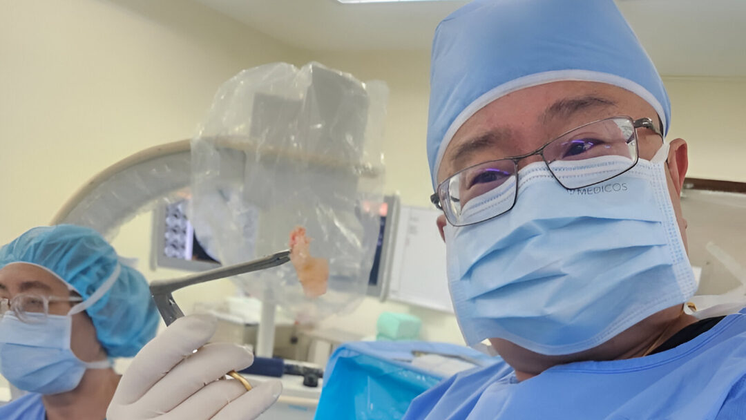 Dr Gee Teak Sheng: Visibility is Safety — and in UBE Spine Surgery, That Clarity Begins with Hemostasis