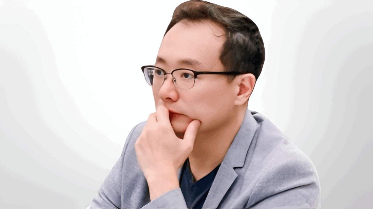 New Factor XIa Inhibitor Cuts Stroke Risk With Lower Bleeding: Phase III Win