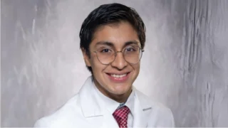 Aaron Rodriguez Calienes on Intracranial Stenting: Rescue vs First-Line Outcomes