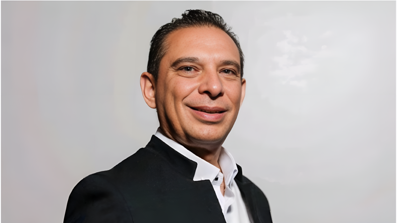 Saul del Angel Pacheco Morales Gives Historical Review on Erythropoietin