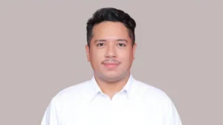 Vicklen Pesiwarissa: Upper Extremity Deep Vein Thrombosis as a Cause of Pulmonary Embolism