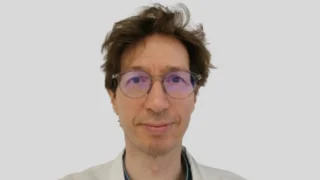 Nicolas de Prost։ Plasma Exchange in Severe ANCA-Associated Vasculitis With DAH