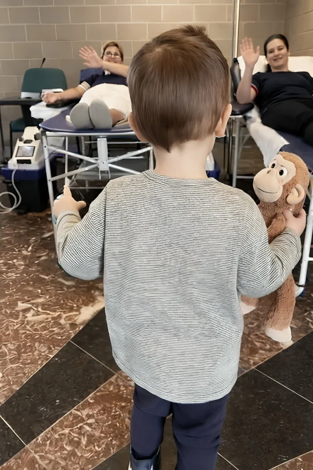 Maxime Dely: Why I Took My Toddler to a Blood Donation Session