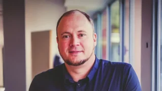 Jürgen Naudts: What If the Best Transfusion Insights Don’t Come From Guidelines… but From Your Neighbour?