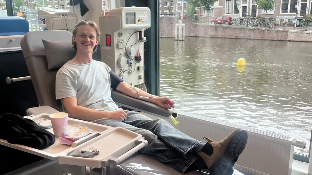 Bram Berkelmans: Donating with a View