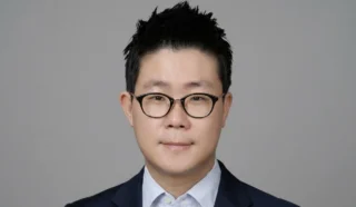 Jungmok Seo: A Quinone-Activated Hydrogel for Second-Scale Hemostasis and Suture-Free Surgical Sealing