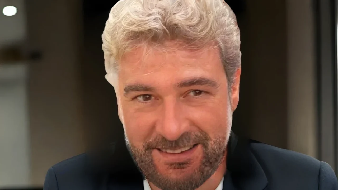 Dimitris Nikolopoulos: Summer Vacation Can Increase Your Risk for Deep Vein Thrombosis