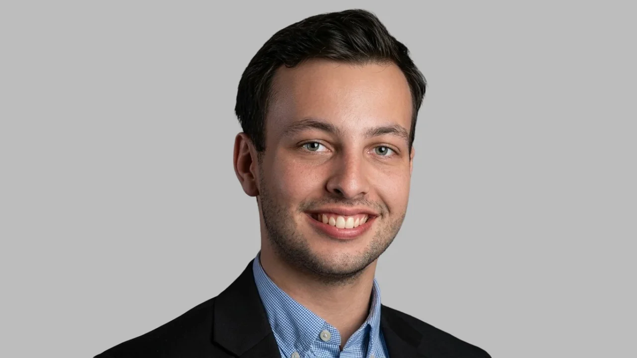 Henning Nilius: Career Milestone Reached with FAMH Specialist Certification