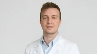 Sedat Gül: Is It Time to Reconsider the 24-Hour Antiplatelet Delay After Thrombolysis?