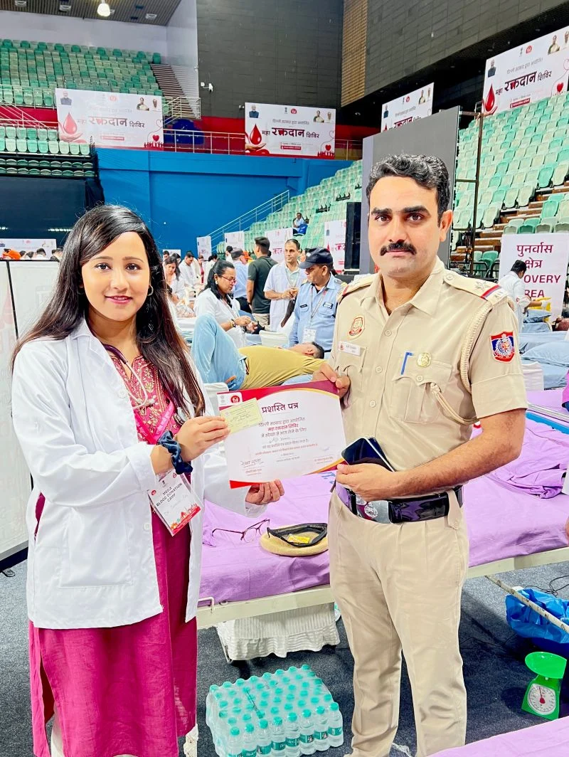 Suhasini Sil