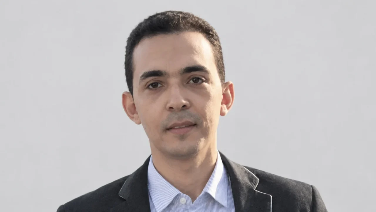 Ahmed Elsharkawy: Drug-Drug and Drug-Diluent Incompatibilities in ICUs and Hematology Units