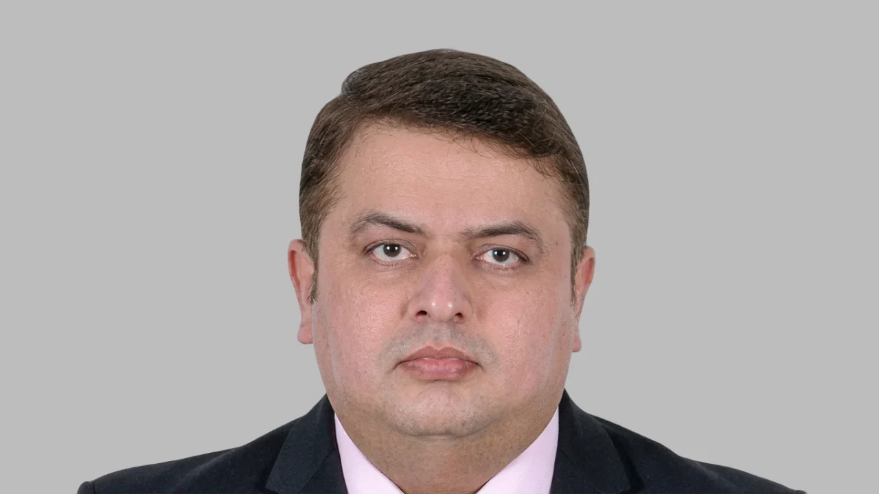 Tarique Shahzad Chachar: Why Warfarin Remains the Gold Standard for Mechanical Heart Valves