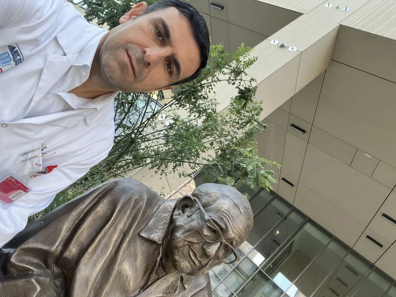 Cihan Ay: Honouring Eric Kandel and Eugene Braunwald at the Medical University of Vienna 1 Cihan Ay