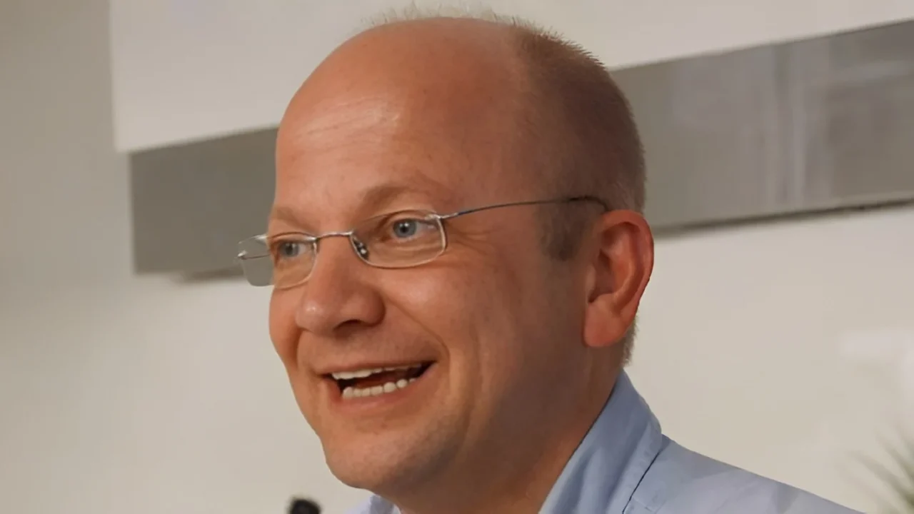 Imre Berger: Decoding Echis Viper Venom Proteins in the Lab